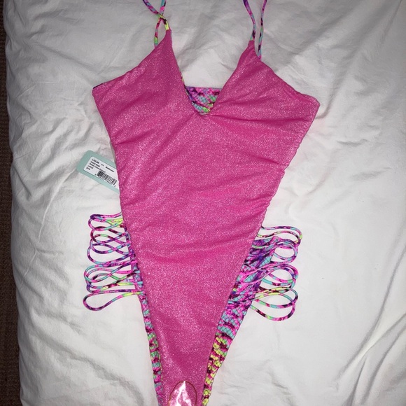 LULI FAMA MIAMI NWT - Picture 7 of 8